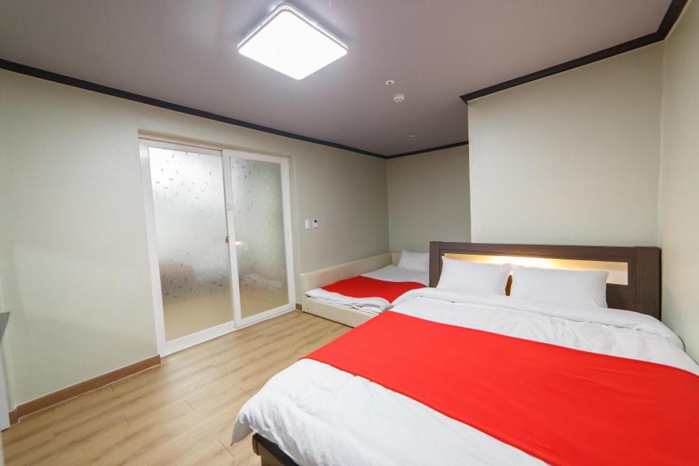 Hotel Castle Suncheon Quarto foto